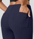 Pantalon tailleur légèrement évasé taille haute avec poches arrière Halara Flex™