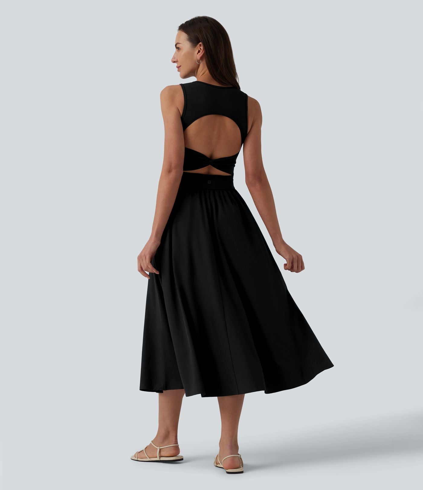 Robe mi-longue décontractée col rond sans manches découpes