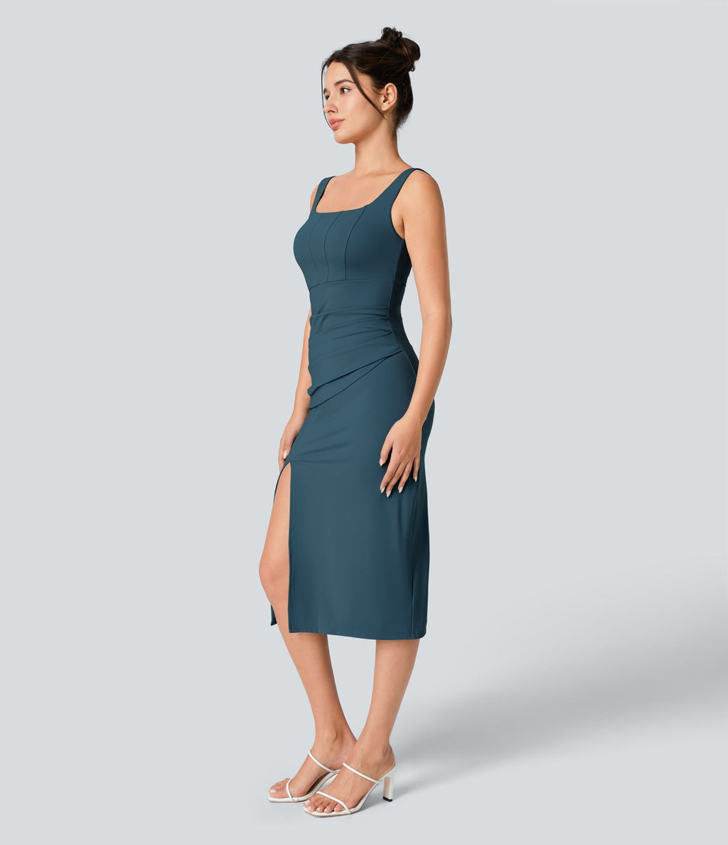 Robe corset midi moulante ruchée à encolure carrée, dos nu, brassière intégrée