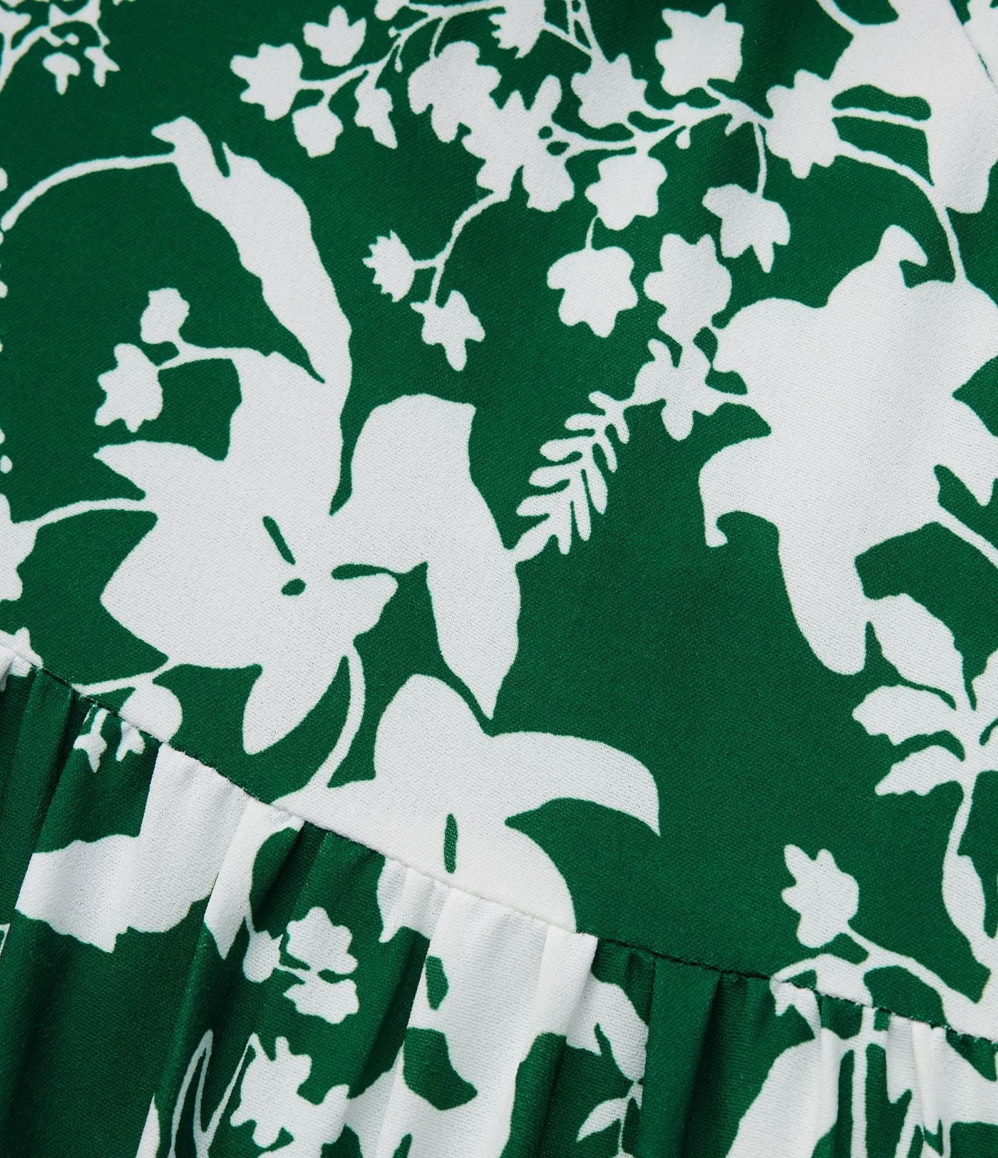 Robe longue resort décolleté cœur sans manches imprimé floral avec laçage