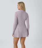 Robe de courte décontractée en maille côtelée à col montant et manches longues