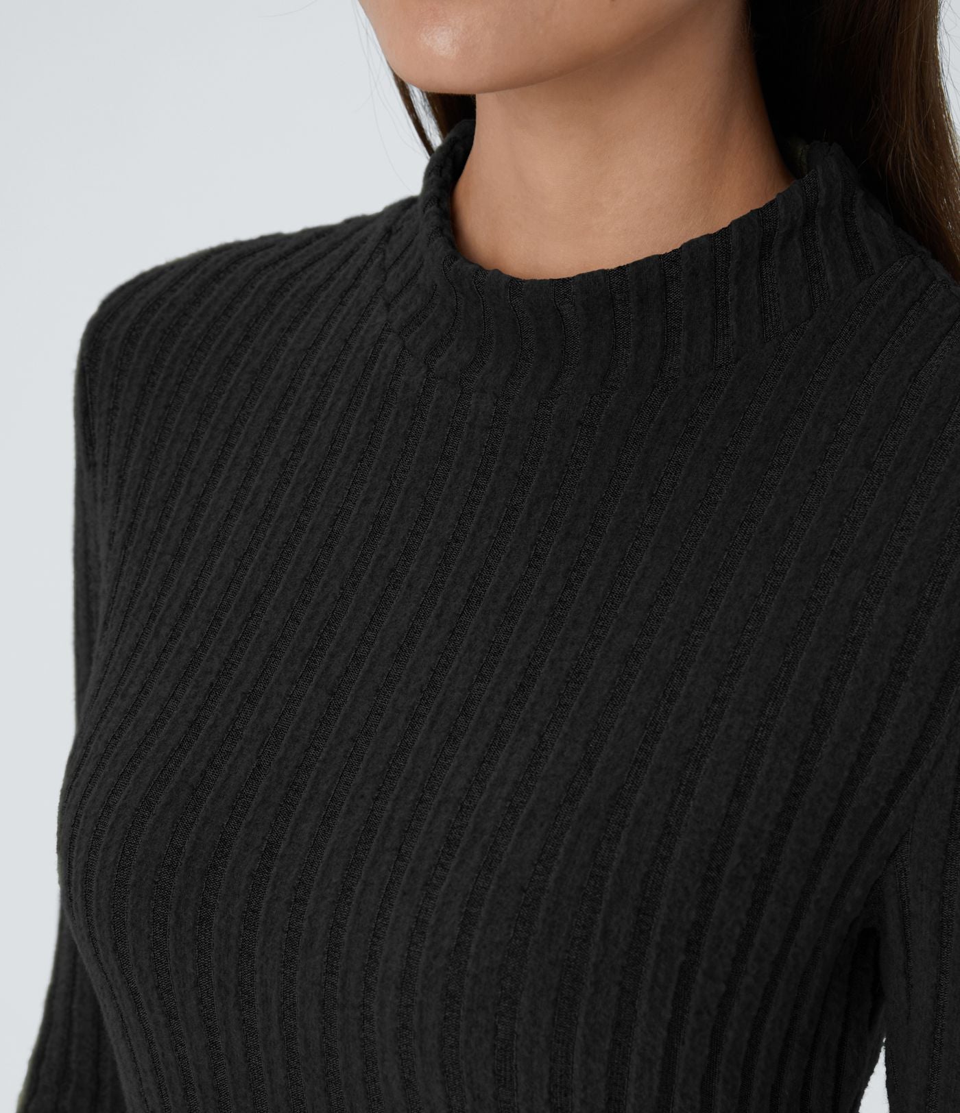 Robe de courte décontractée en maille côtelée à col montant et manches longues