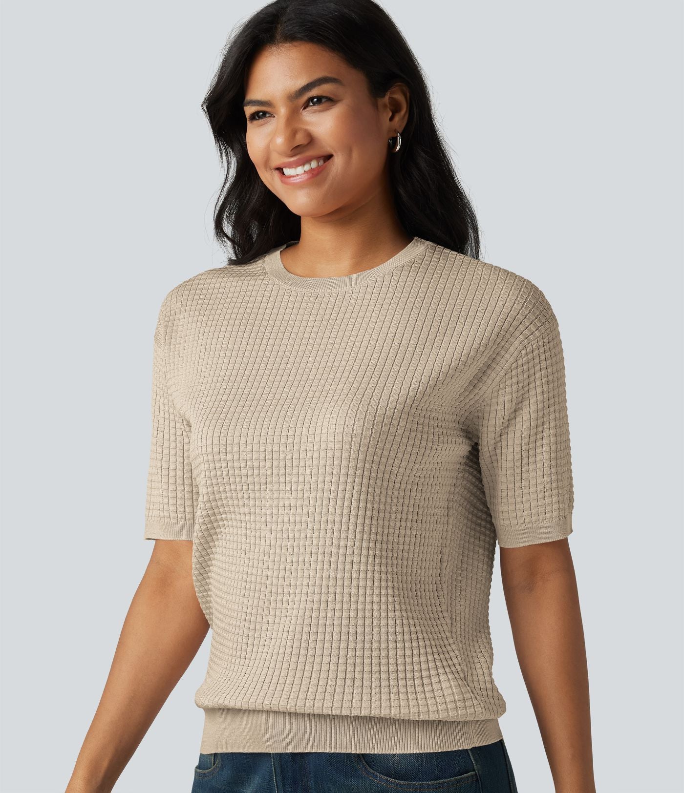 Pull col rond manches courtes en tissu gaufré
