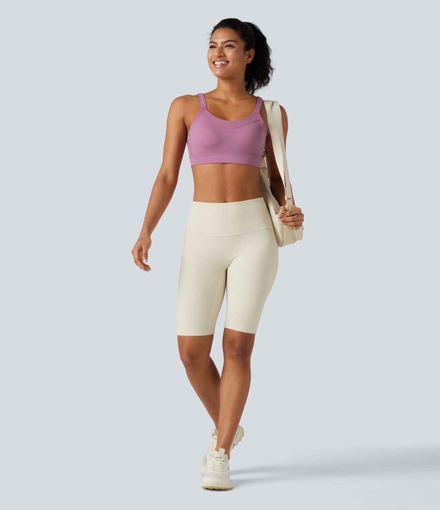 Brassière de sport d'entraînement maintien moyen avec bonnet spacer moulé