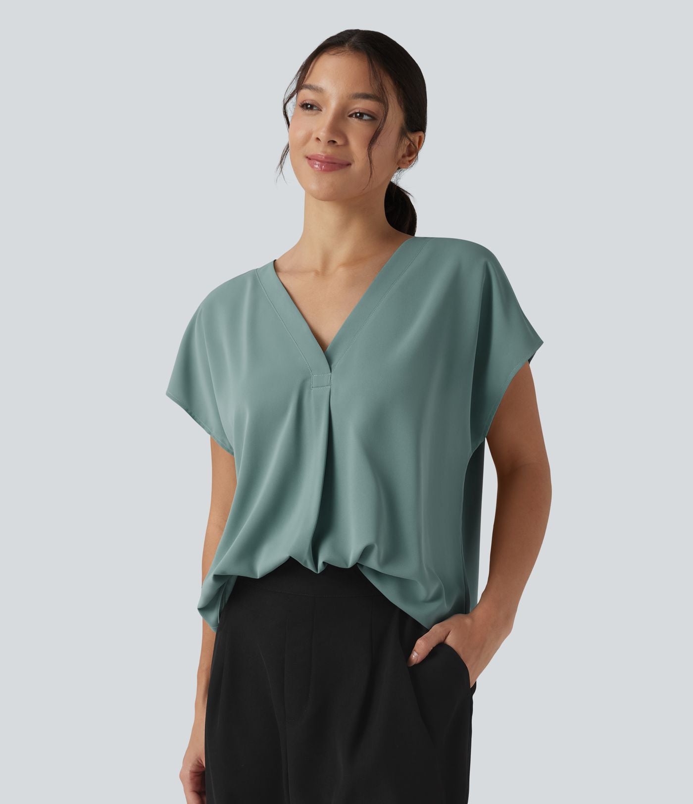 Blouse esprit bureau oversize défroissage facile, col V et manches courtes