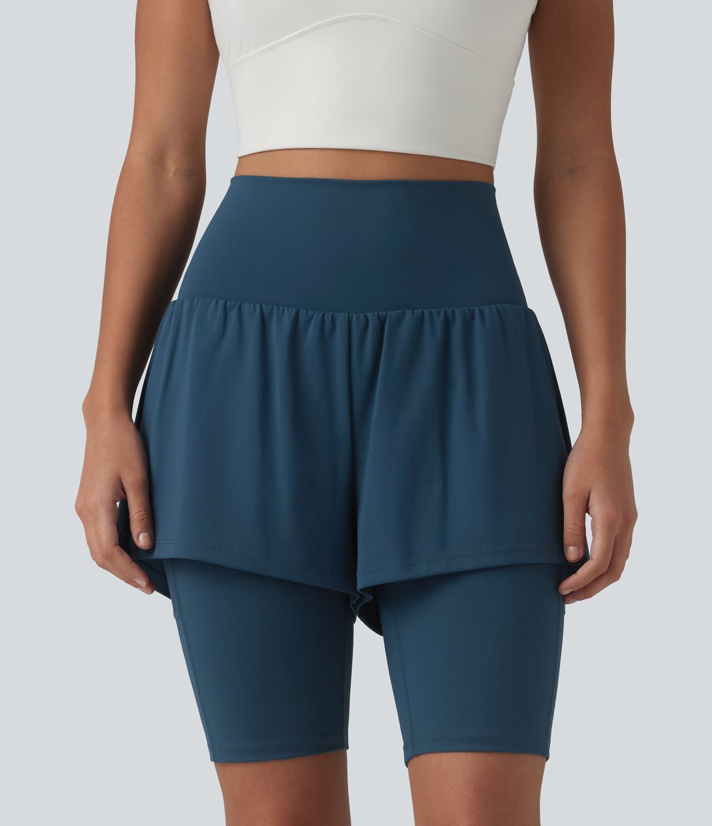 Short de yoga 2-en-1 SoftlyZero™ Airy effet frais InstantCool taille ultra-haute 22,8 cm avec poches
