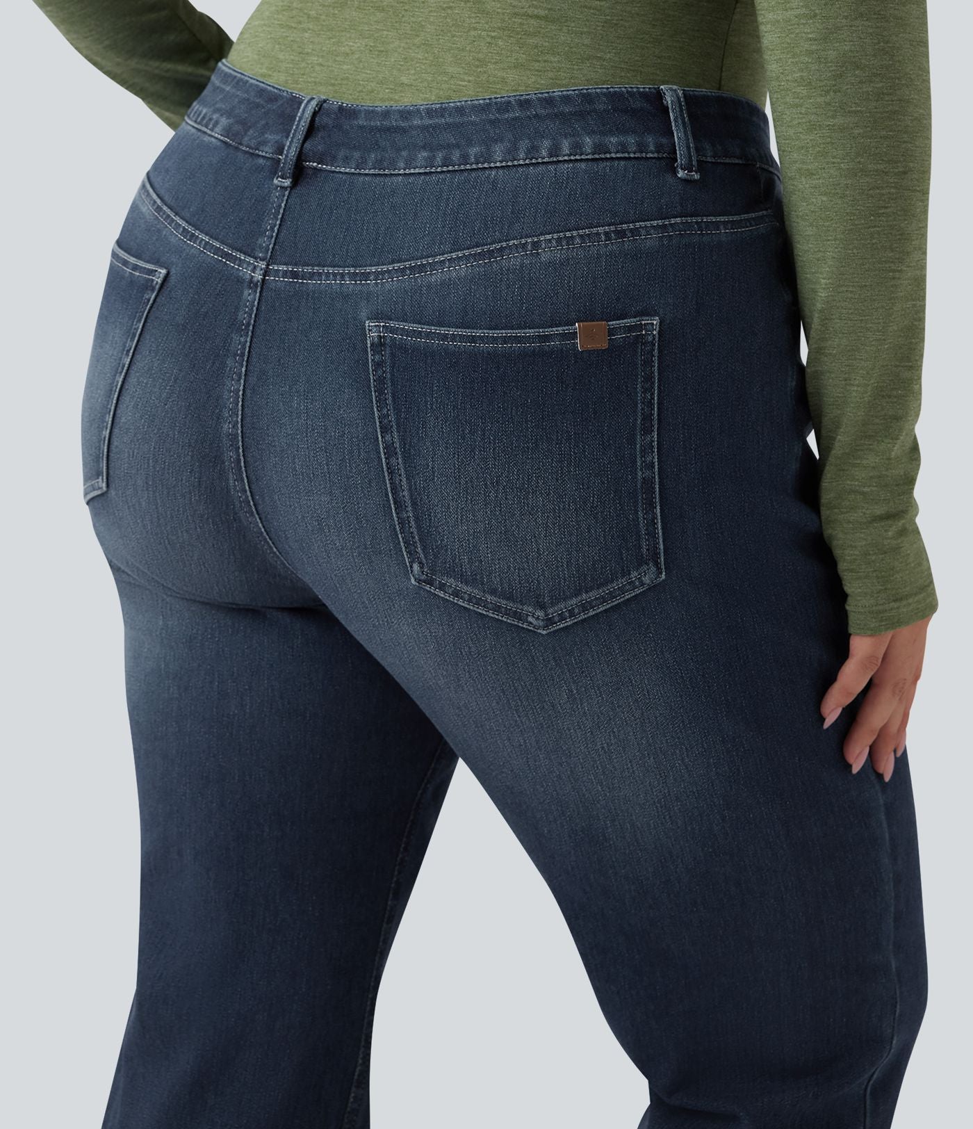 Jean décontracté grande taille évasé taille haute Halara Flex™ effet délavé avec multiples poches