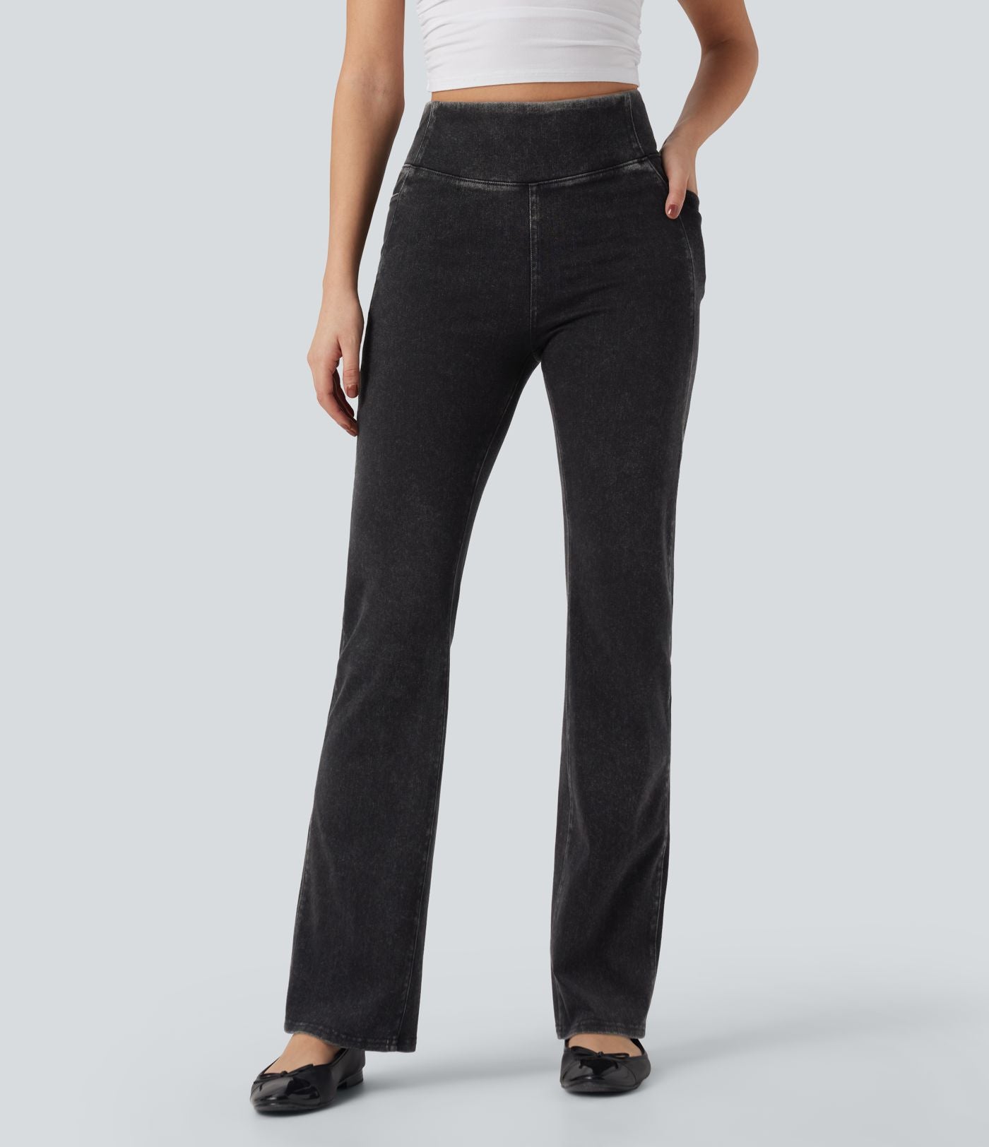 Jean décontracté à coupe bootcut gainant taille haute avec poches Halara Flex™