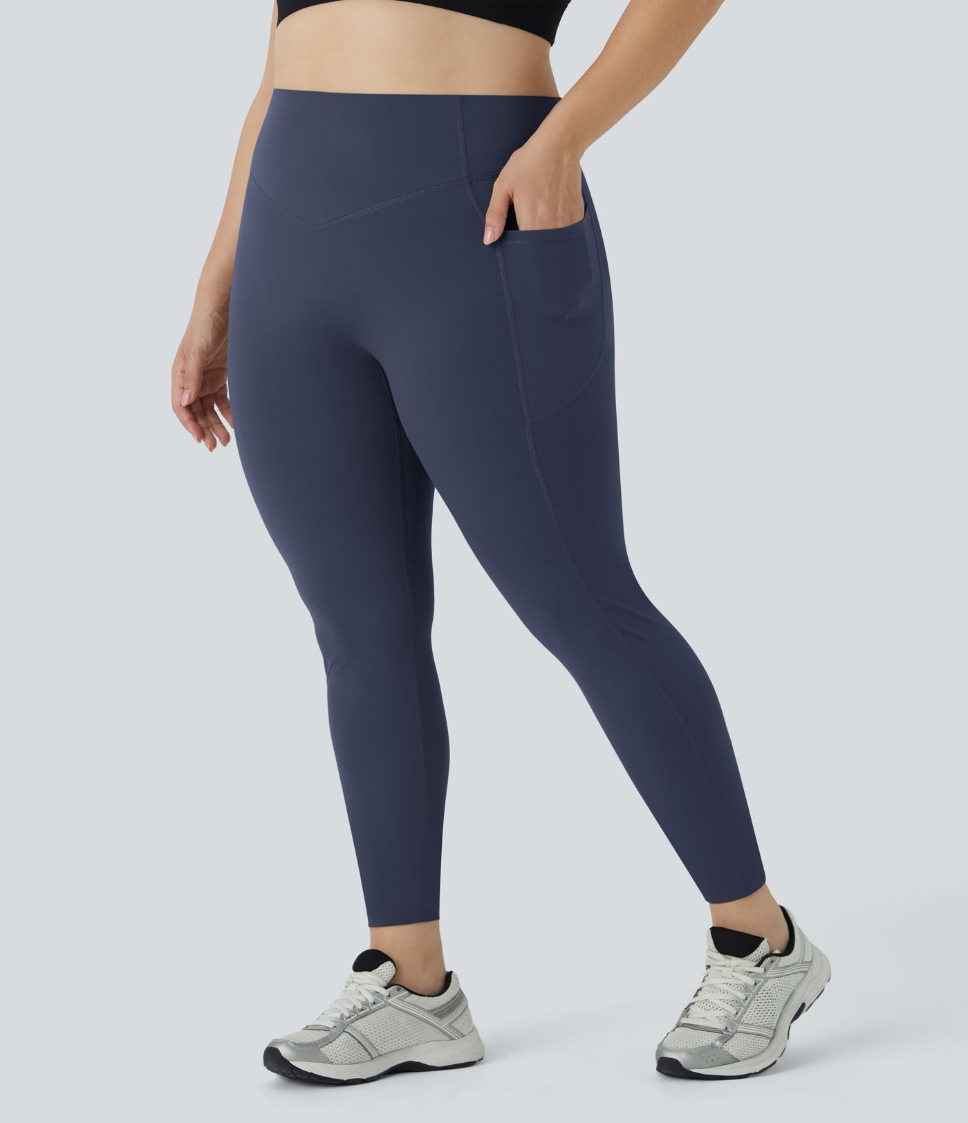 Legging d'entraînement gainant galbant taille haute grande taille avec effet scrunch et poches Halara UltraSculpt™