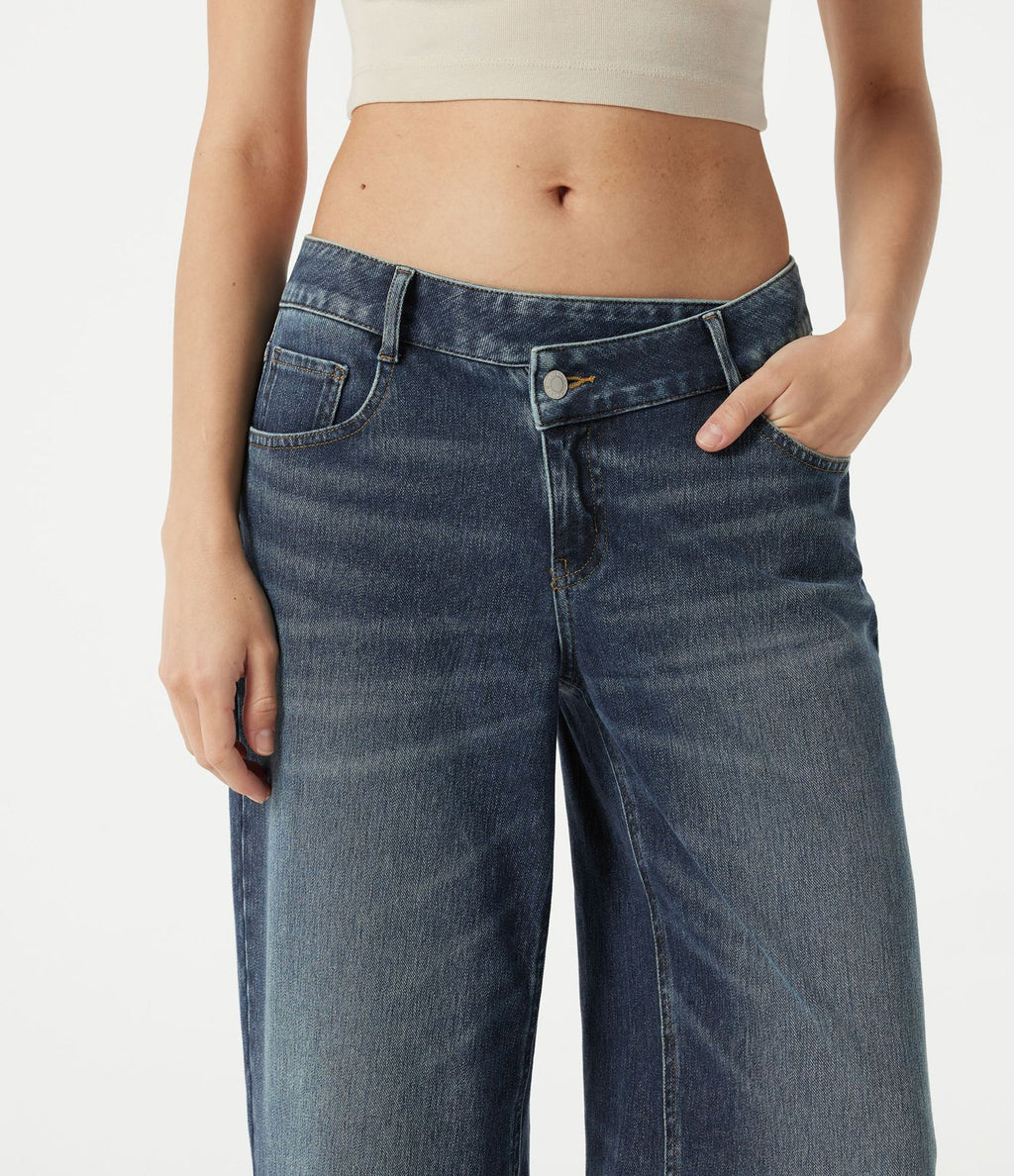 Jean baggy Halara Flex™ taille basse délavé asymétrique avec poches