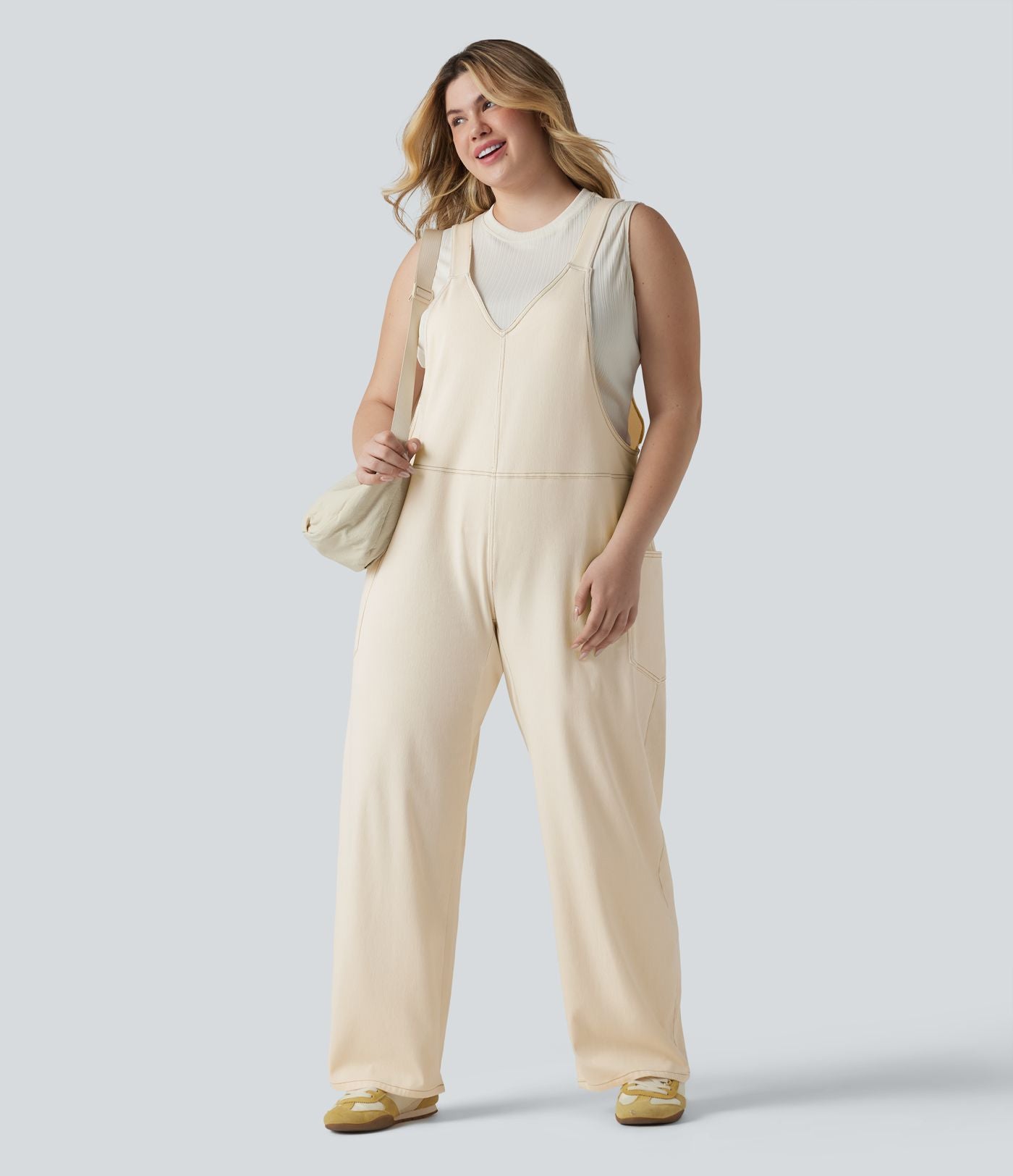 Salopette décontractée Halara Flex™ grande taille en maille denim extensible délavée col V avec poches
