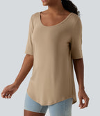 T-shirt décontracté long en maille côtelée col rond échancré, manches mi-longues et ourlet courbe