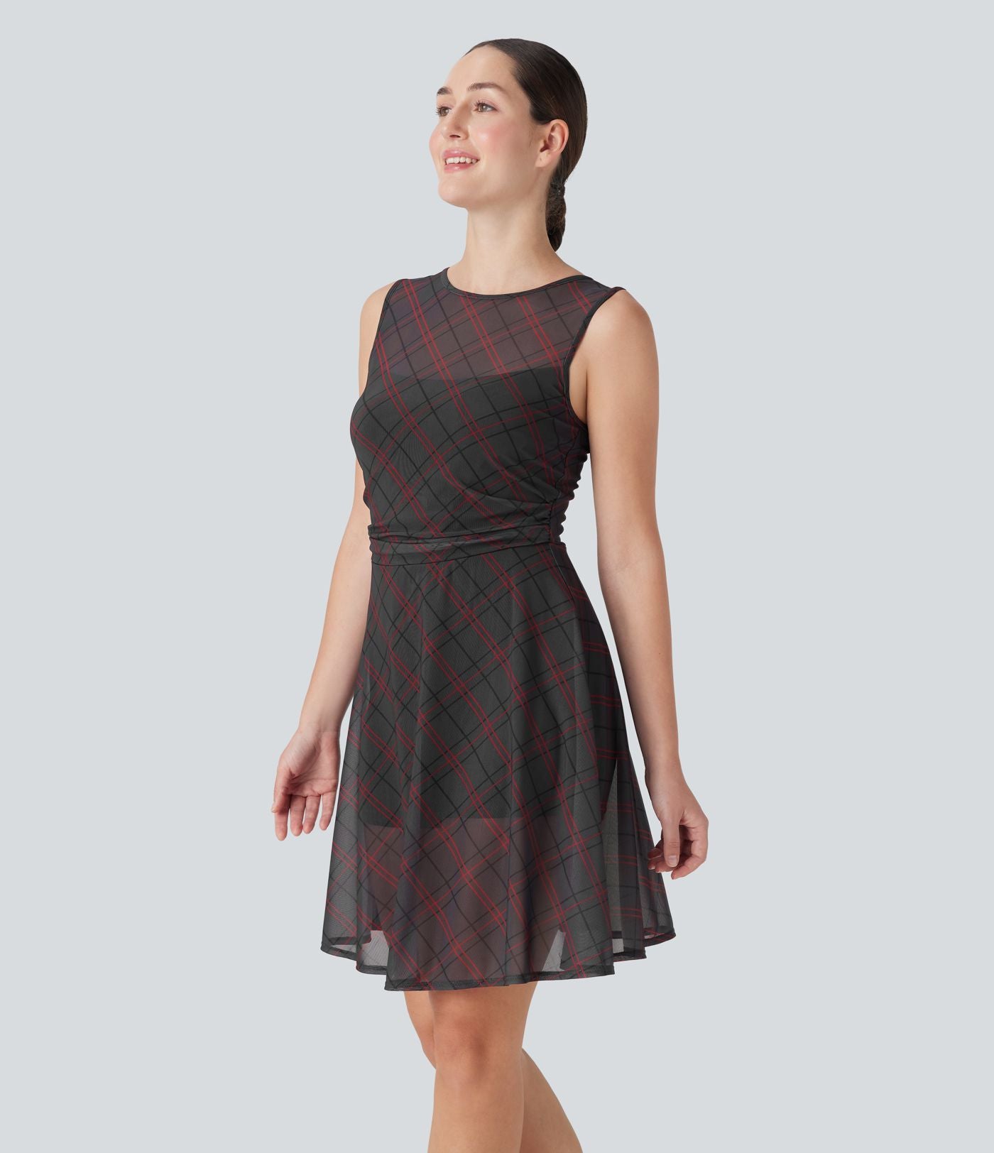 Robe mini décontractée 2-en-1 sans manches à carreaux avec empiècements mesh contrastés et poche latérale