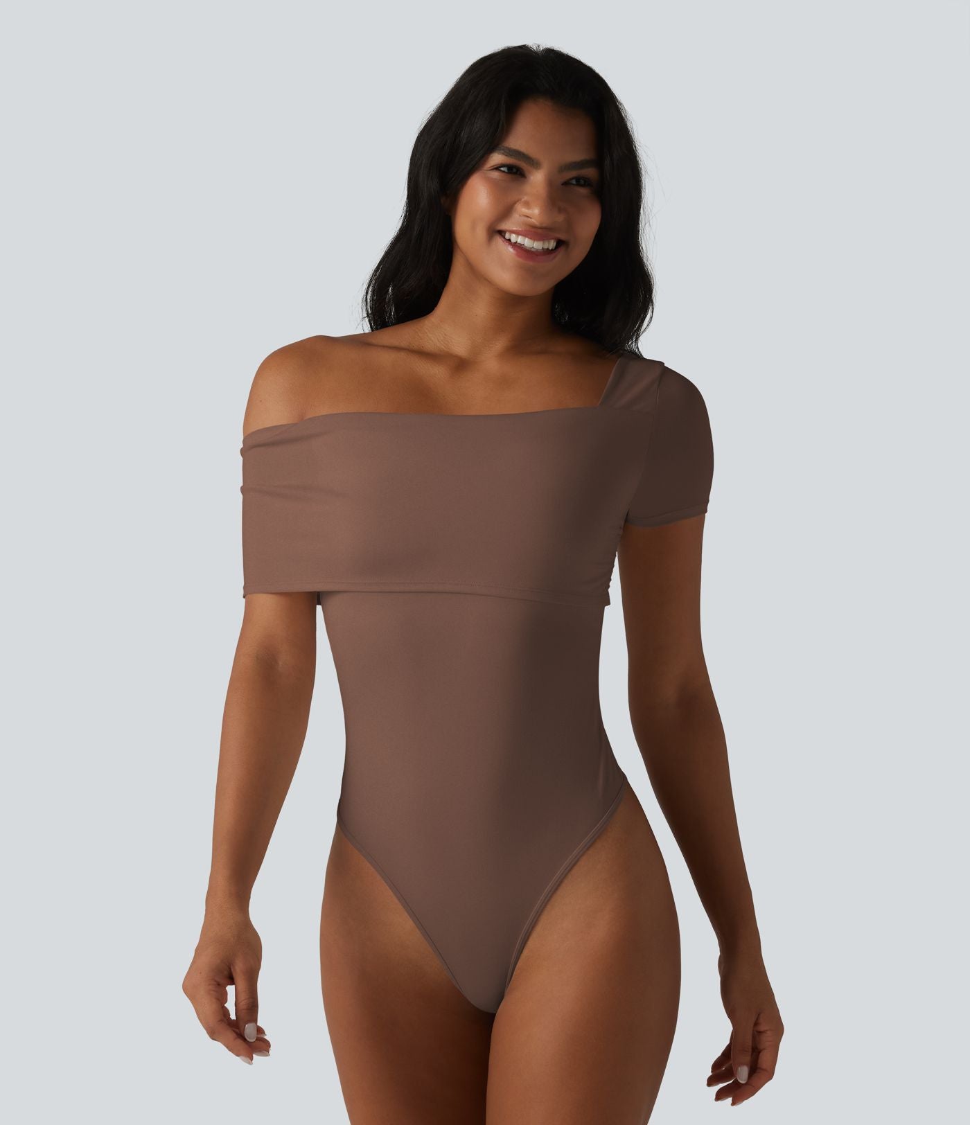 Body casual col asymétrique manches courtes avec soutien-gorge intégré