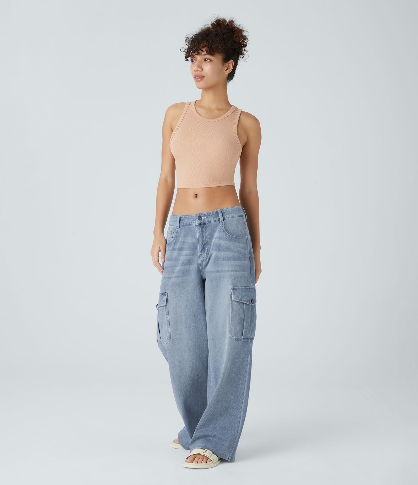 Jean cargo décontracté Halara Flex™ à taille basse, jambes larges, poches multiples et tissu extensible