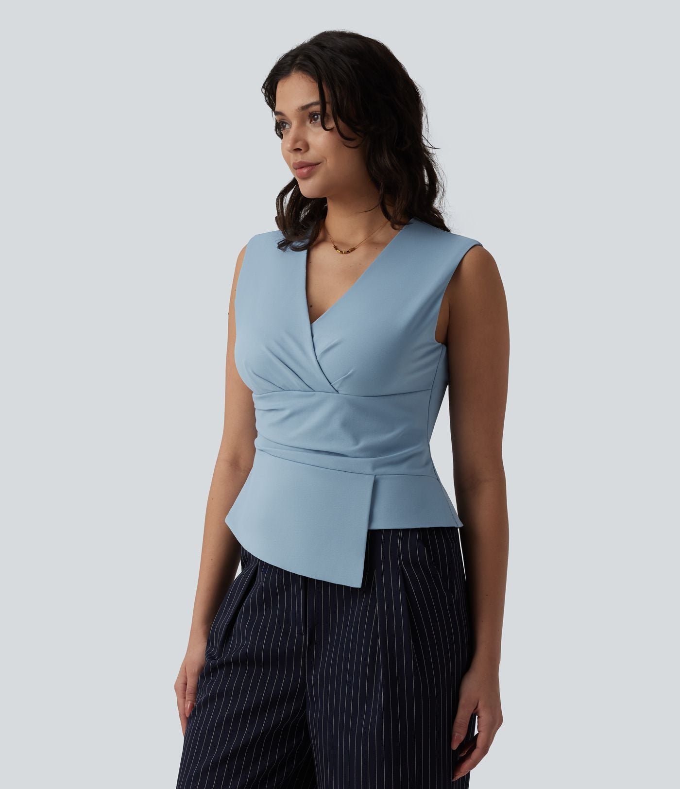 Blouse tailleur col V sans manches