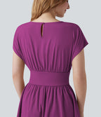 Robe de travail mini Breezeful™ manches chauve-souris courtes fluide séchage rapide avec poches latérales