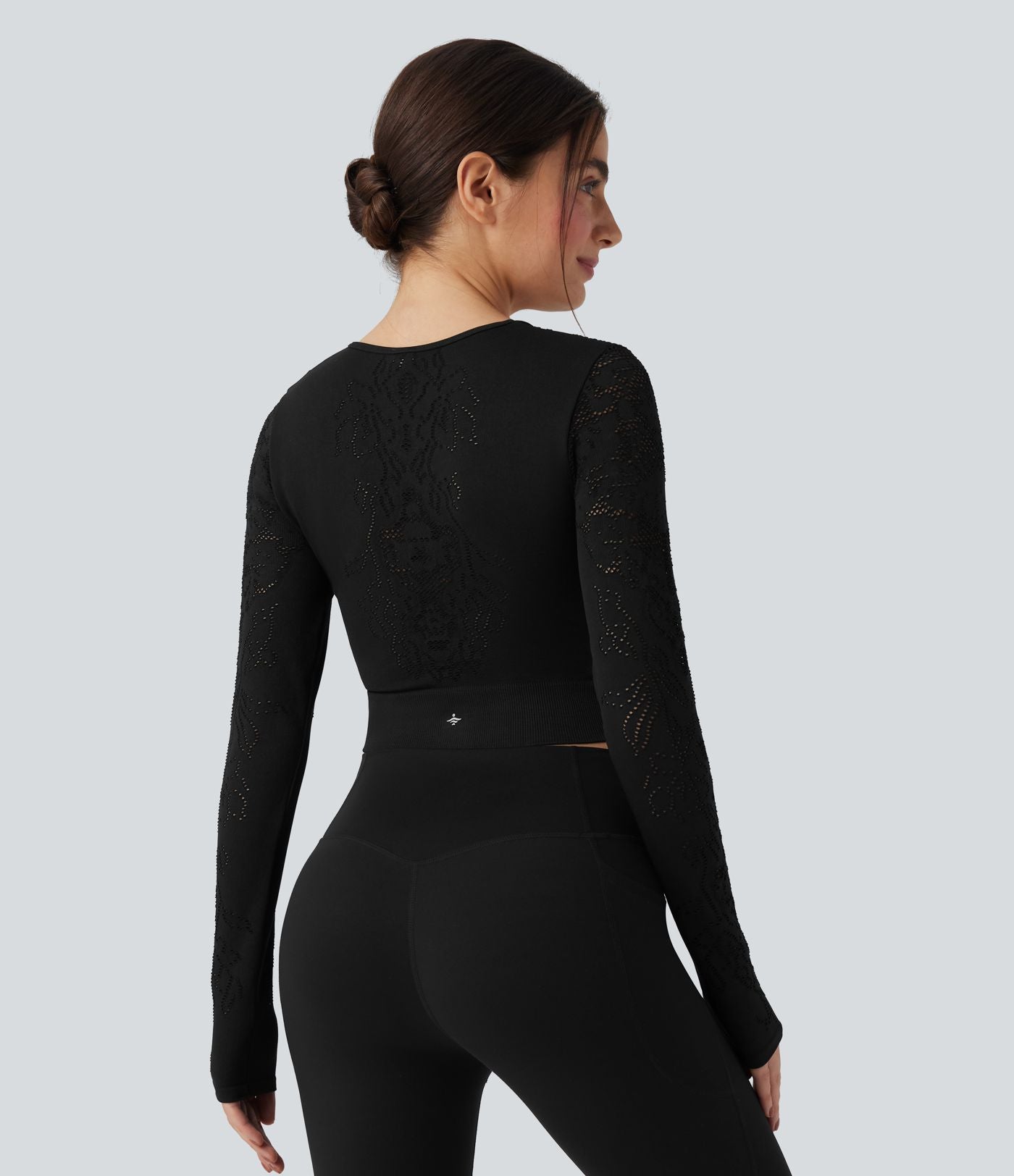 Haut de sport yoga court col rond à manches longues avec découpes sans couture OneForm Seamless Flow