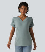 T-shirt décontracté col V à manches chauve-souris courtes