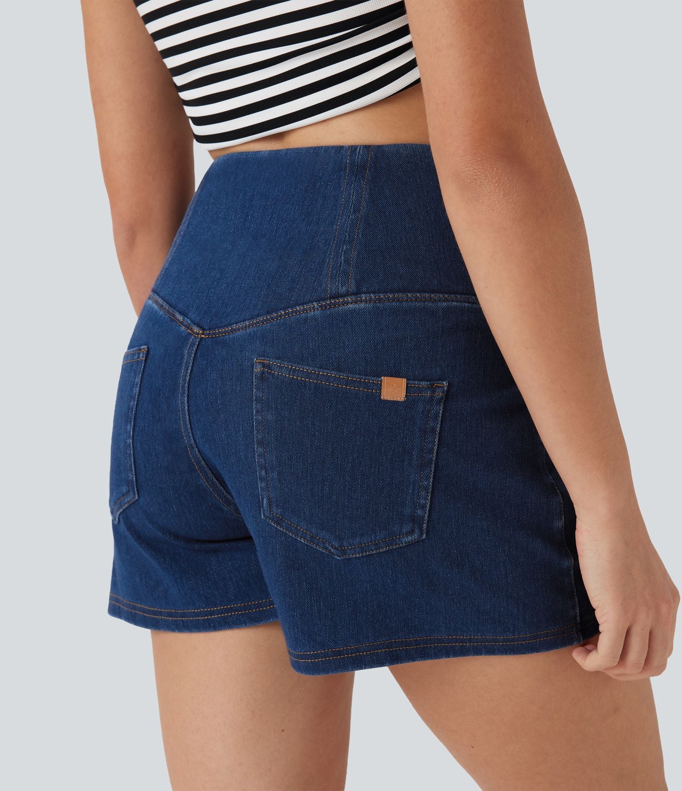 Short 7,5 cm décontracté gainant taille haute effet denim avec poches Halara Flex™
