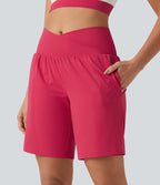 Short de yoga 2-en-1 taille haute croisée en SoftlyZero™ Airy à effet frais InstantCool 22,9 cm avec poches
