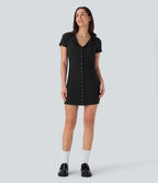 Robe décontractée mini en maille côtelée à col rond et boutons