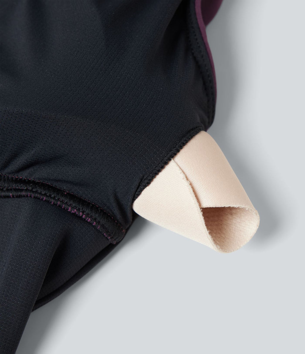 Débardeur de yoga SoftlyZero™ à col V, bretelles croisées, coussinets amovibles et protection solaire UPF 50+
