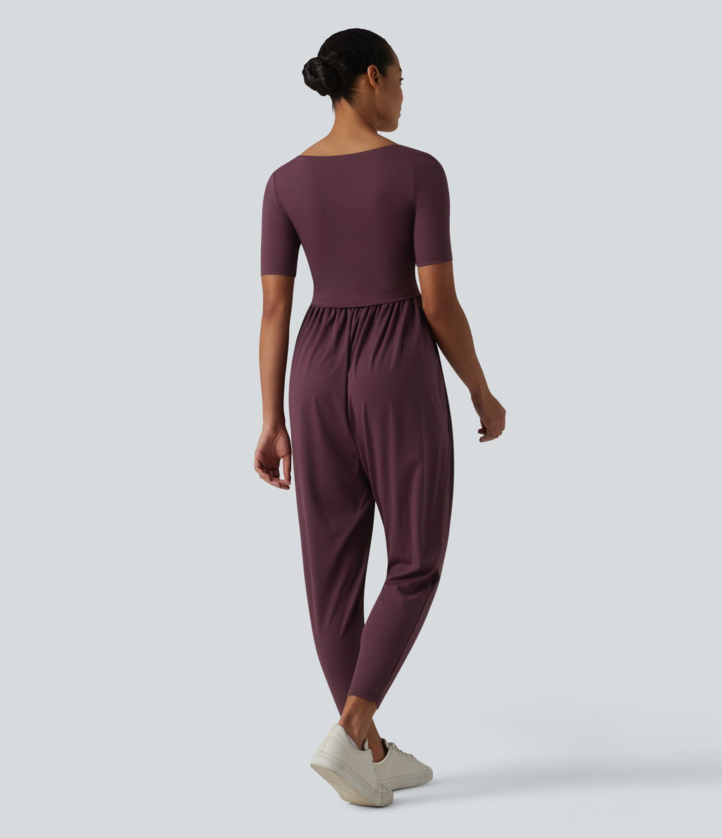 Combinaison décontractée SoftlyZero™ Airy effet frais InstantCool à manches courtes, col rond échancré et brassière intégrée avec poches, accès facile Easy Peasy