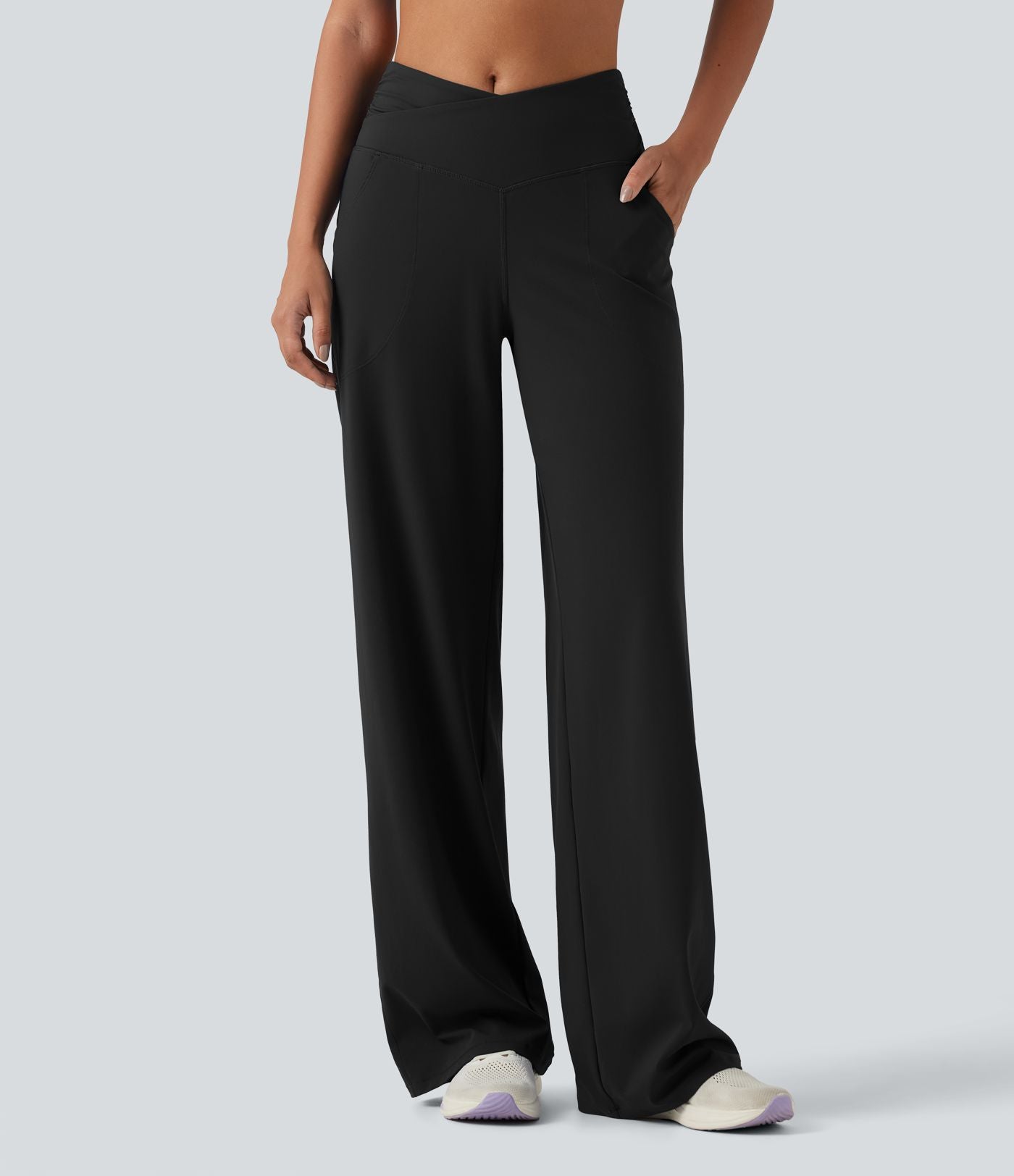Pantalon de yoga Halara UltraSculpt™ taille haute, coupe droite et croisée, avec poches