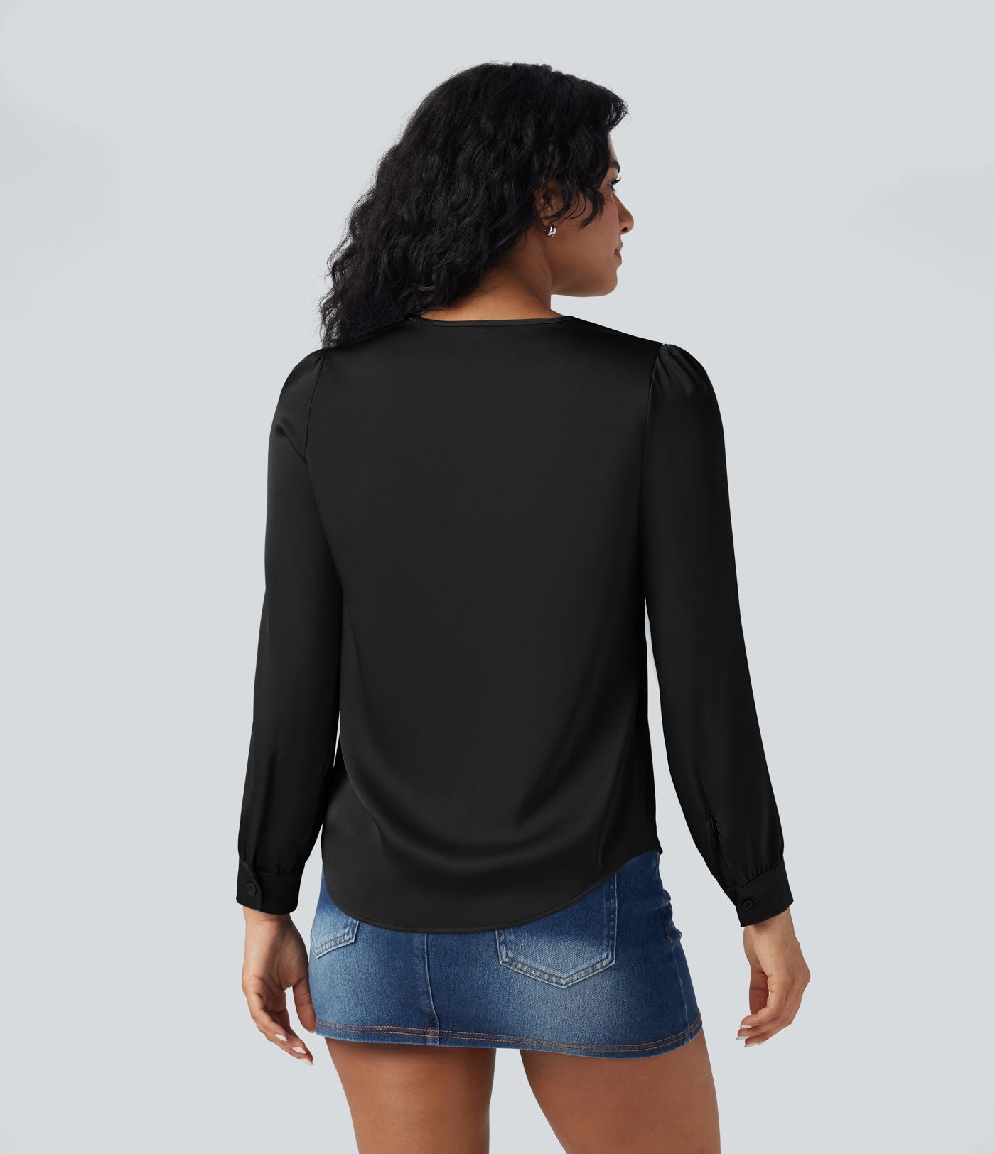 Chemise décontractée en satin col V manches longues à finitions volants