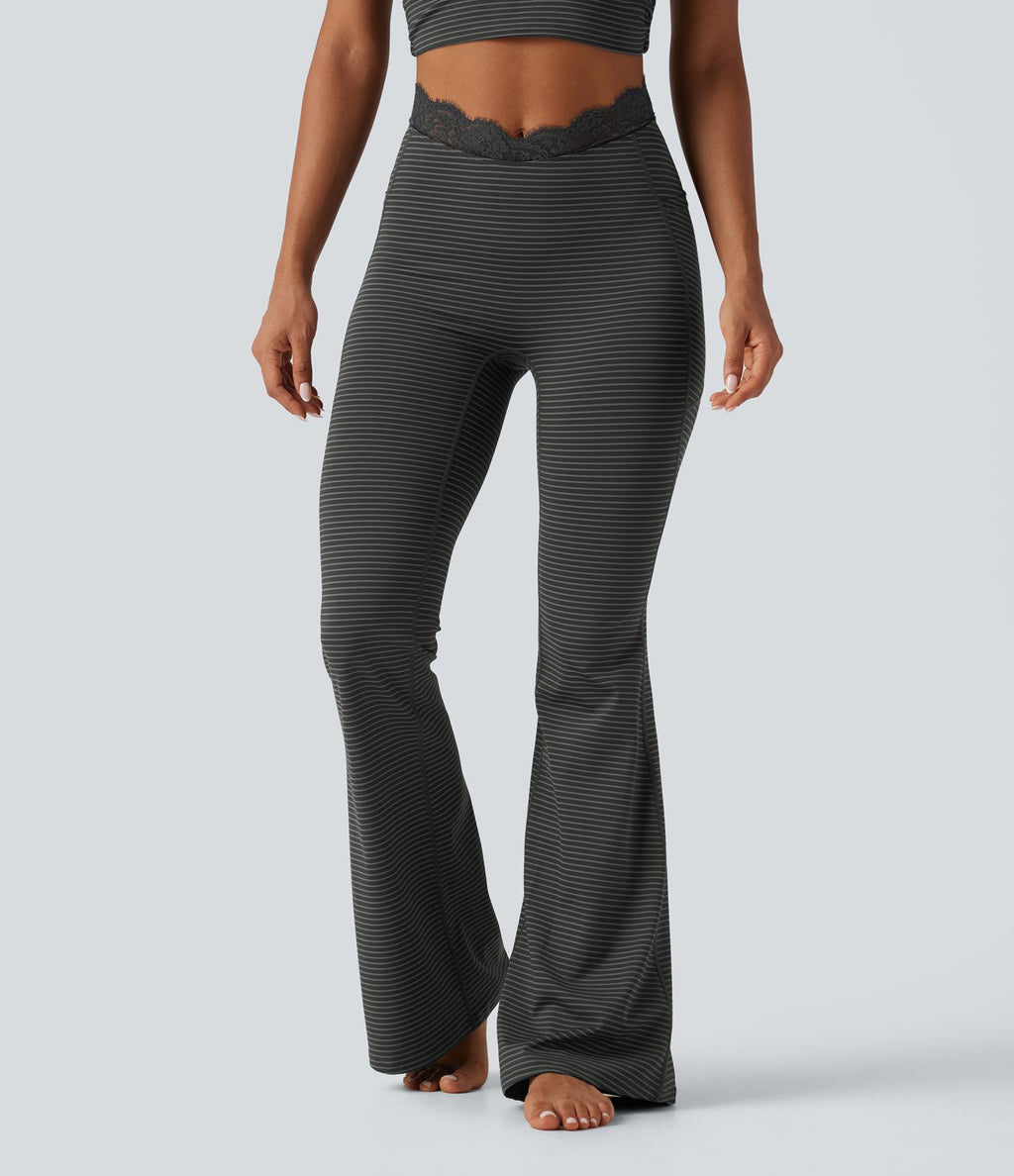Legging de yoga flare taille haute en V avec dentelle contrastée, rayures et poches