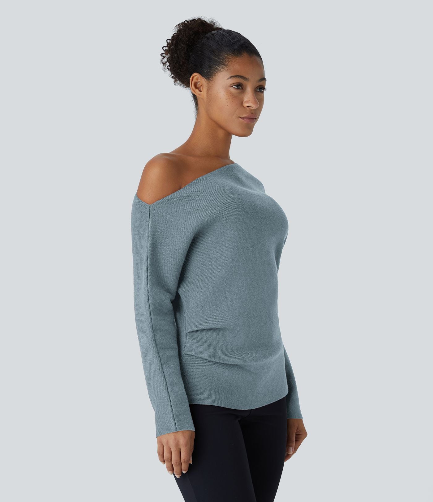 Pull de travail à épaules dénudées, manches longues et fente