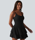 Robe de sport mini de tennis SoftlyZero™ Airy 2-en-1 à volants, à effet frais InstantCool, poches, accès facile Easy Peasy, protection solaire UPF50+