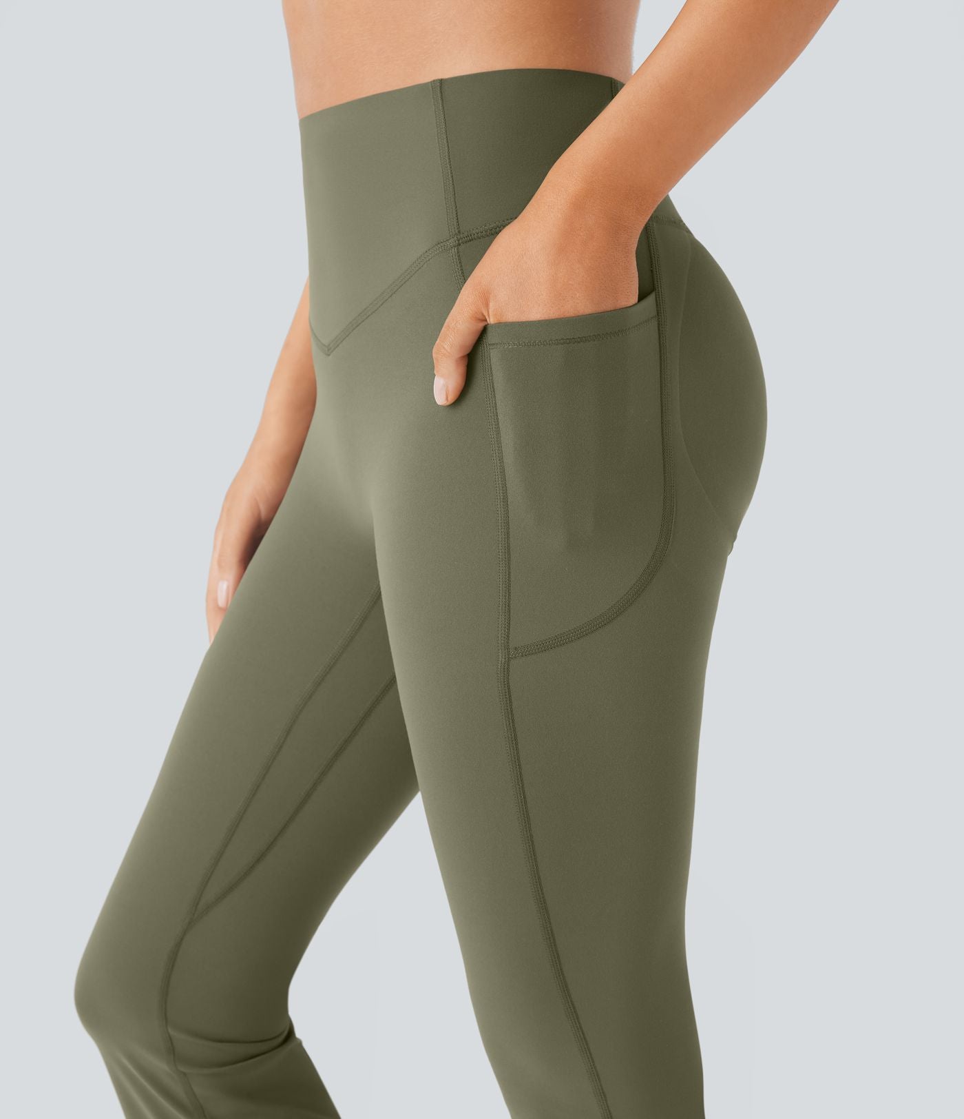 Pantalon de yoga à coupe bootcut gainant galbant taille haute avec effet scrunch et poches Halara UltraSculpt™