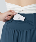 Short de yoga SoftlyZero™ Airy grande taille effet gainant 2-en-1 effet frais, entrejambe 13cm taille haute avec poches