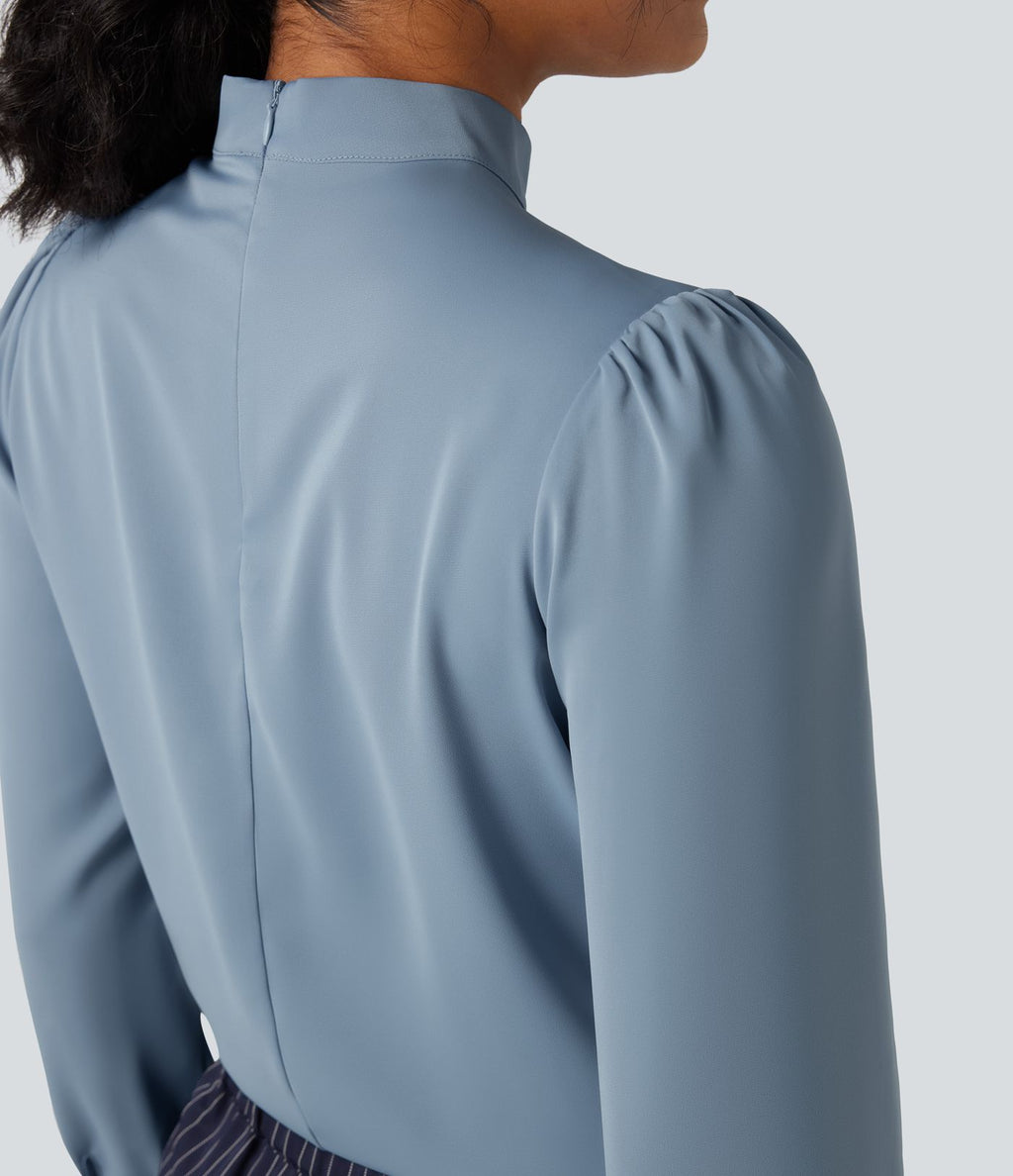 Chemise esprit bureau défroissage facile avec col lavallière, manches longues bouffantes et zip invisible au dos