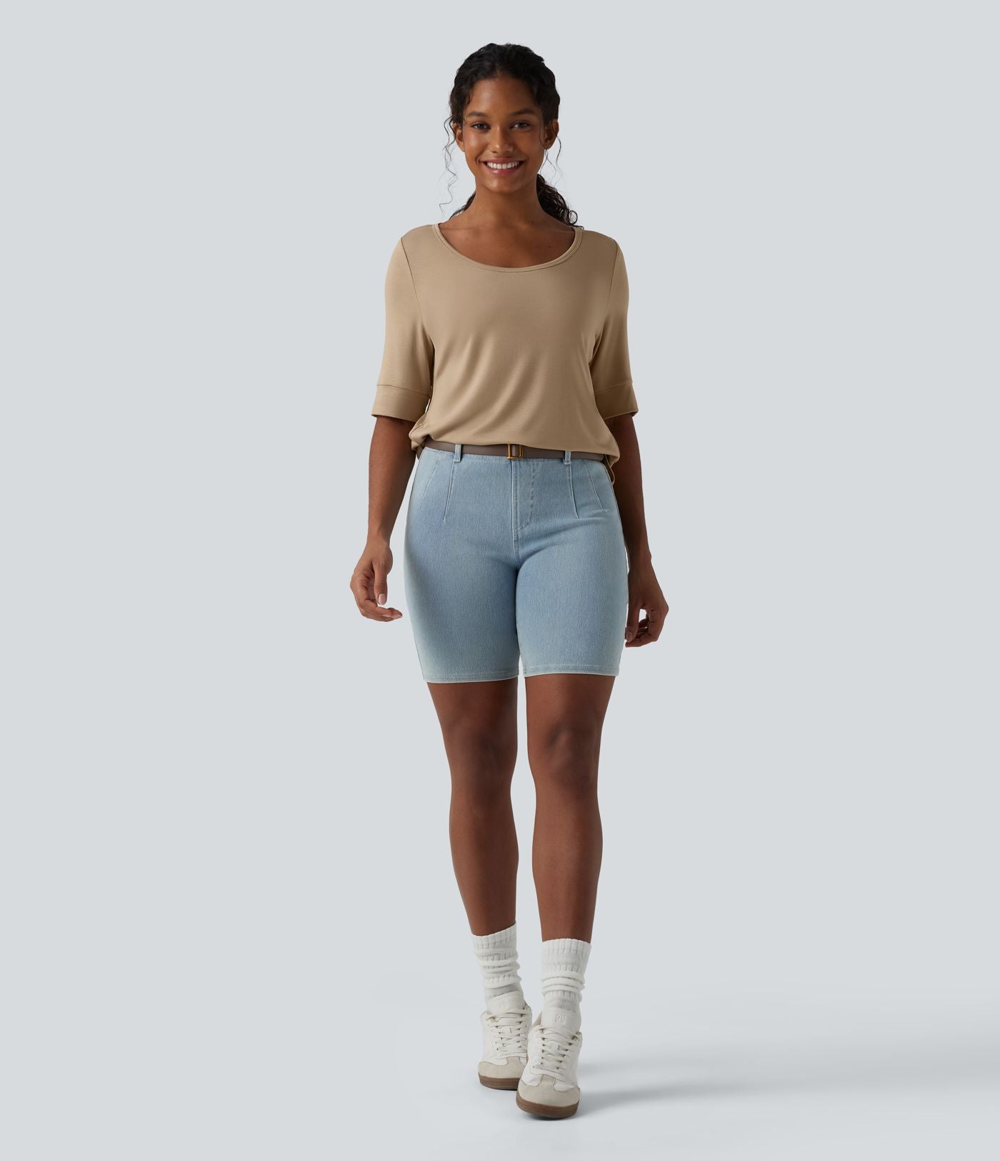 T-shirt décontracté long en maille côtelée col rond échancré, manches mi-longues et ourlet courbe