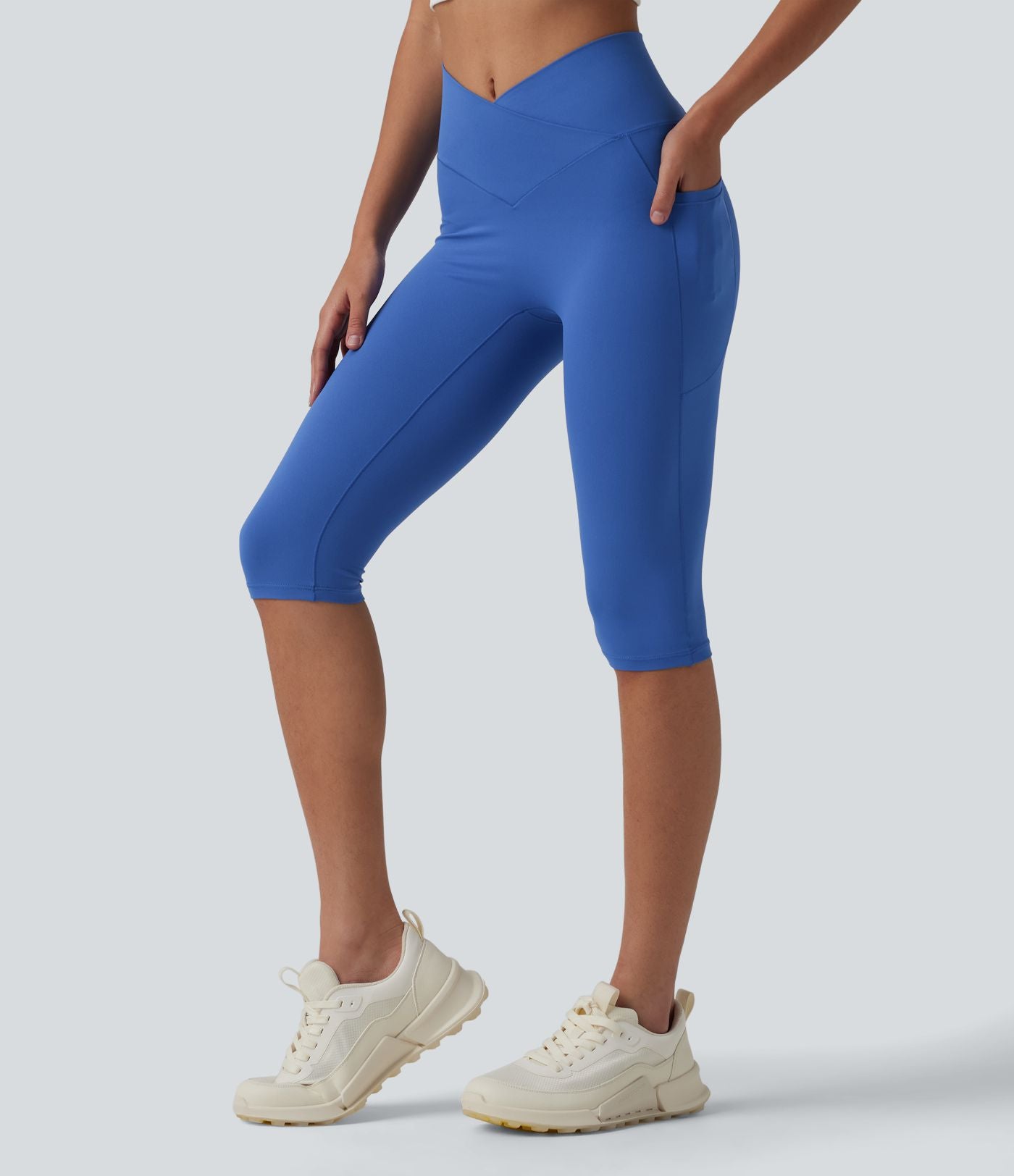 Legging de yoga corsaire SoftlyZero™ taille haute croisé avec poches - UPF50+