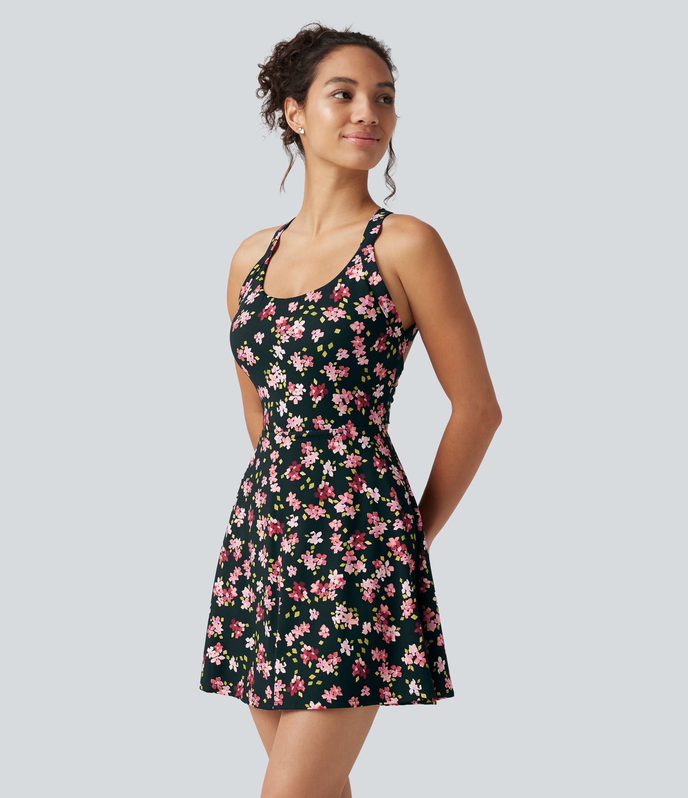 Robe active mini de danse 2-en-1 à petites fleurs, coussinets amovibles, poches et accès facile Easy Peasy