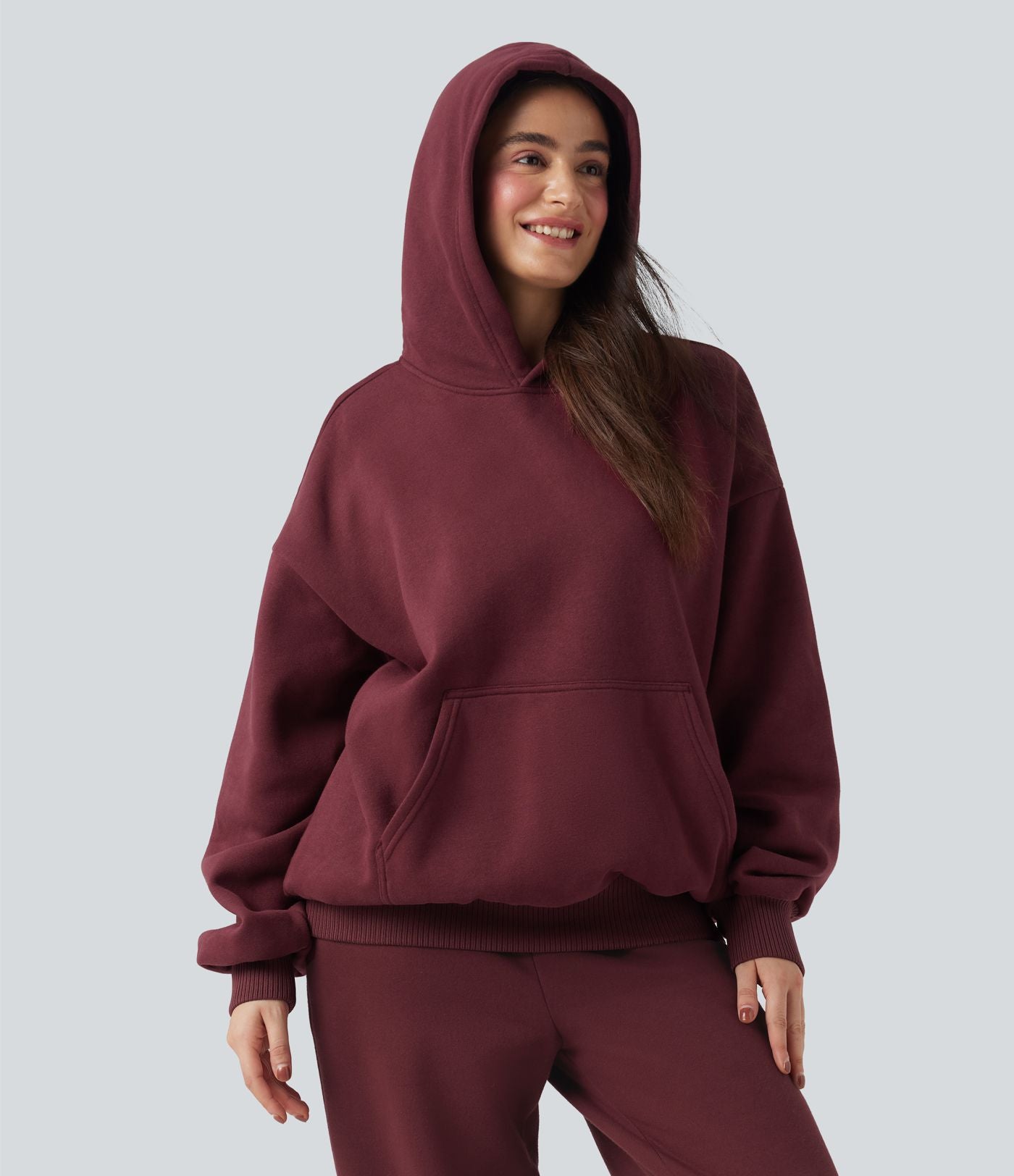 Sweat à capuche en coton molleton manches longues avec poches