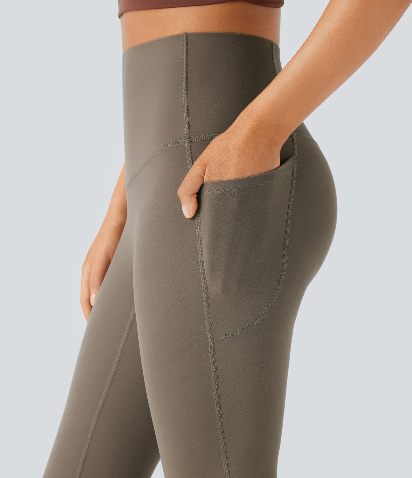Pantalon de yoga à coupe bootcut gainant taille haute avec poches Halara UltraSculpt™
