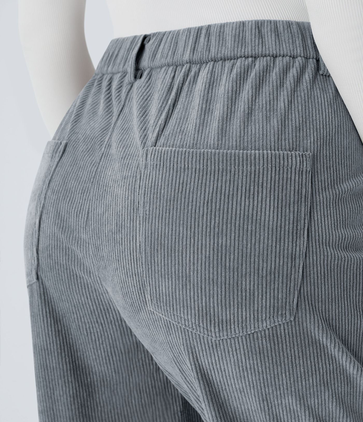 Pantalon décontracté en velours côtelé avec taille mi-haute, boutons et fermeture éclair