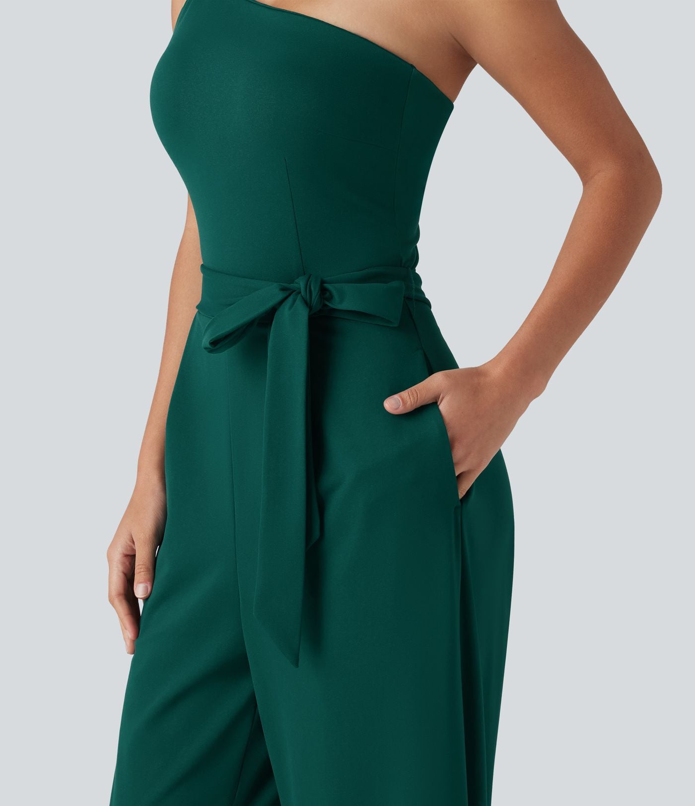 Combinaison de soirée asymétrique sans manches, ceinturée, avec soutien-gorge intégré et poches - Easy Peazy