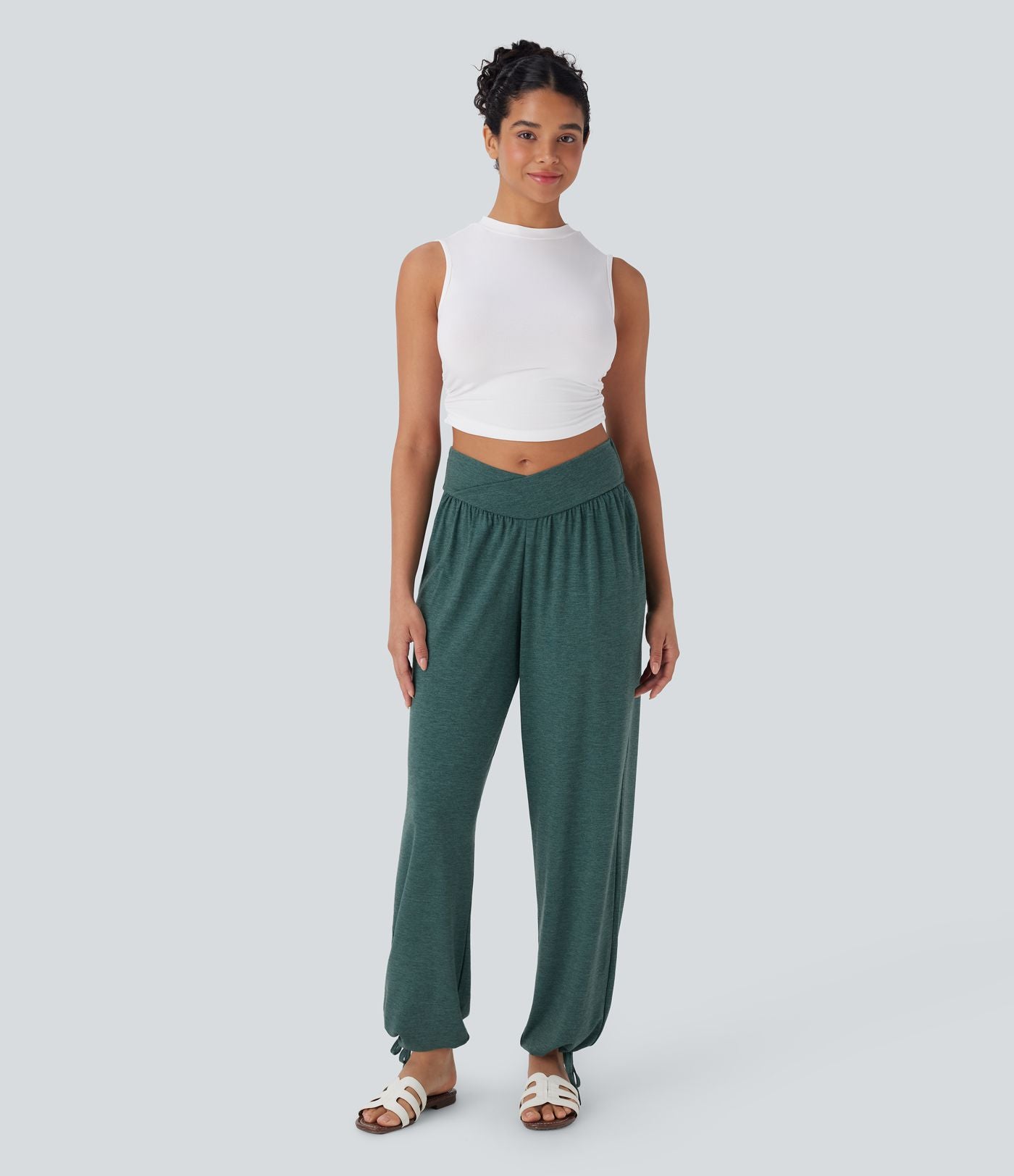 Pantalon de jogging décontracté à taille haute croisée avec poches latérales et cordon de serrage