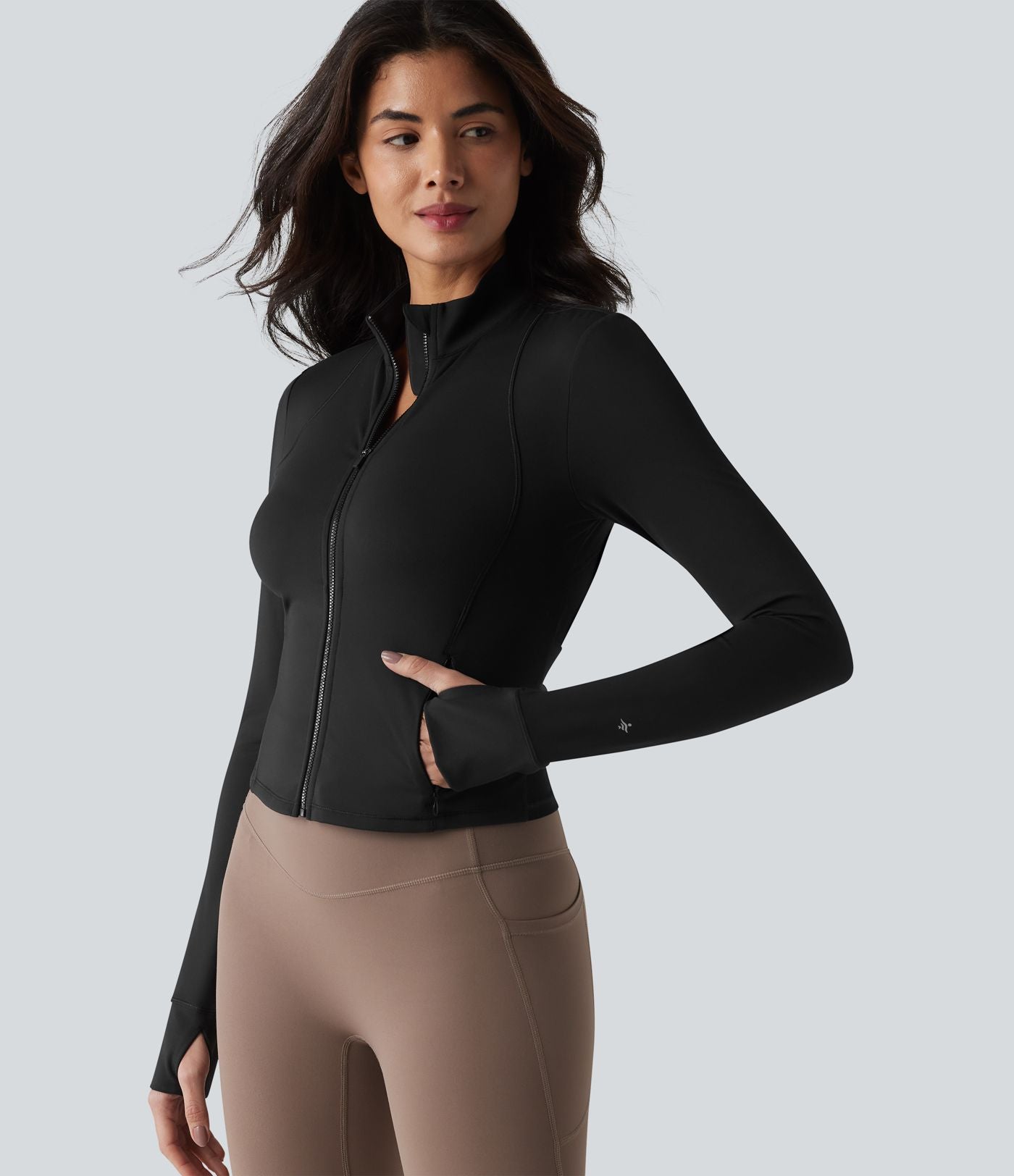 SoftlyZero™ Plush Veste de yoga col montant à manches longues avec trous pour les pouces, dos torsadé, empiècements en mesh respirant et poches
