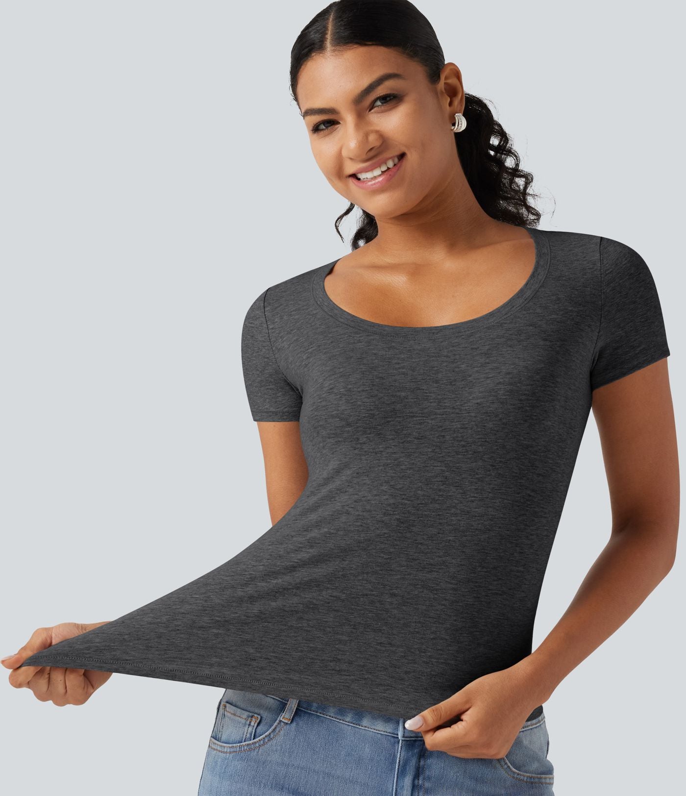T-shirt Halara décontracté en jersey de coton à manches courtes col dégagé