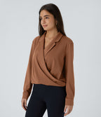 Chemise de travail à col cranté, coupe croisée et manches longues