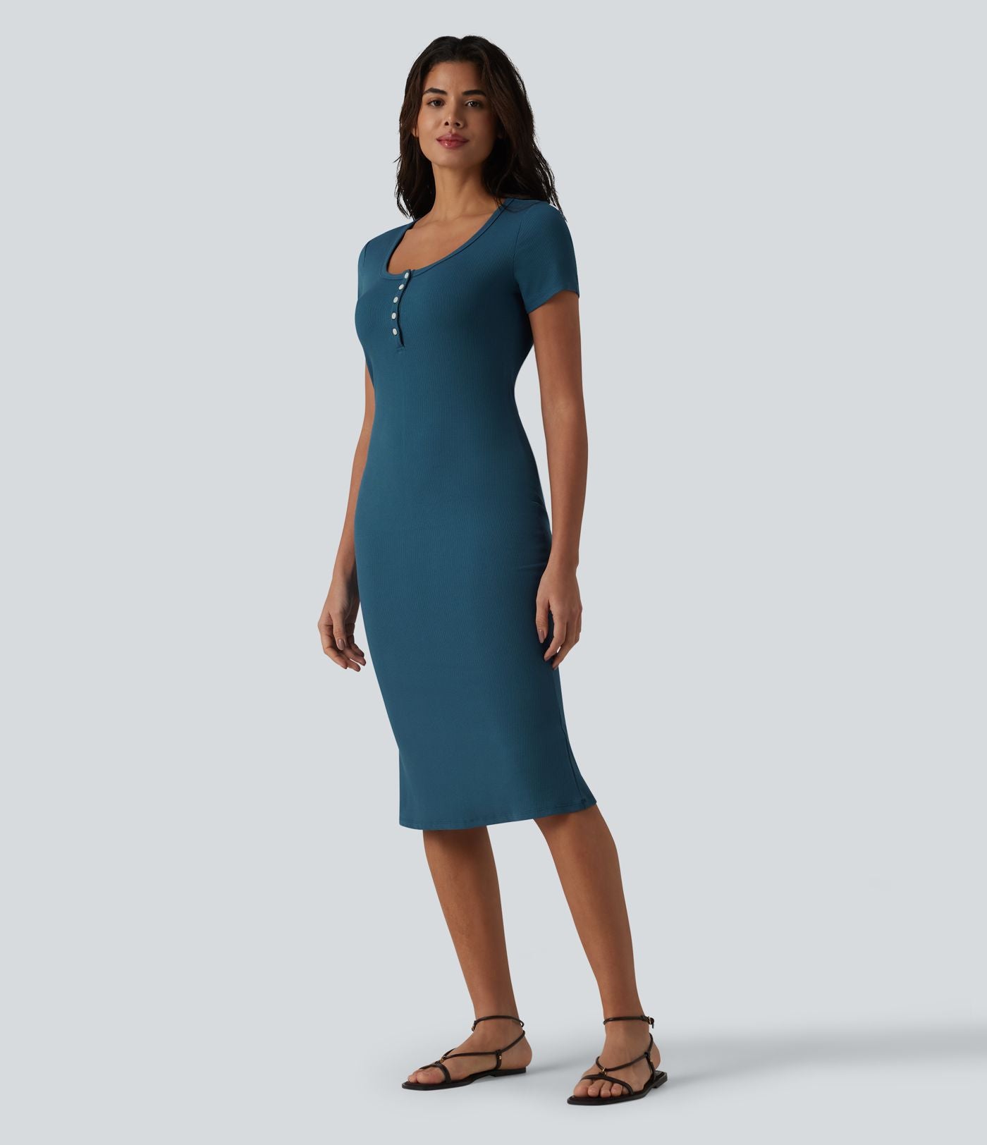 Robe midi casual moulante en maille côtelée à manches courtes, col henley et bas sirène
