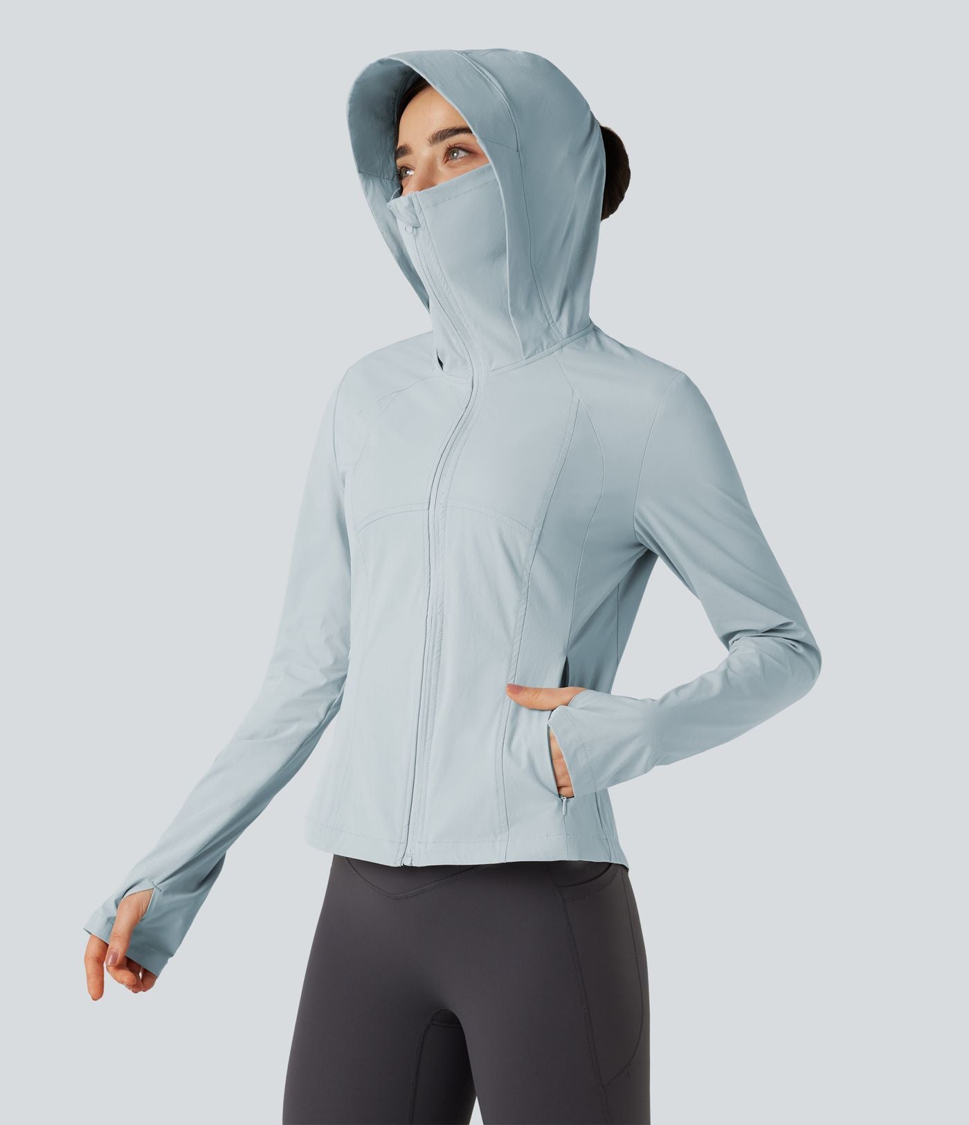 Veste de randonnée à capuche, manches longues, passants pouces et zip avec poches - UPF40+