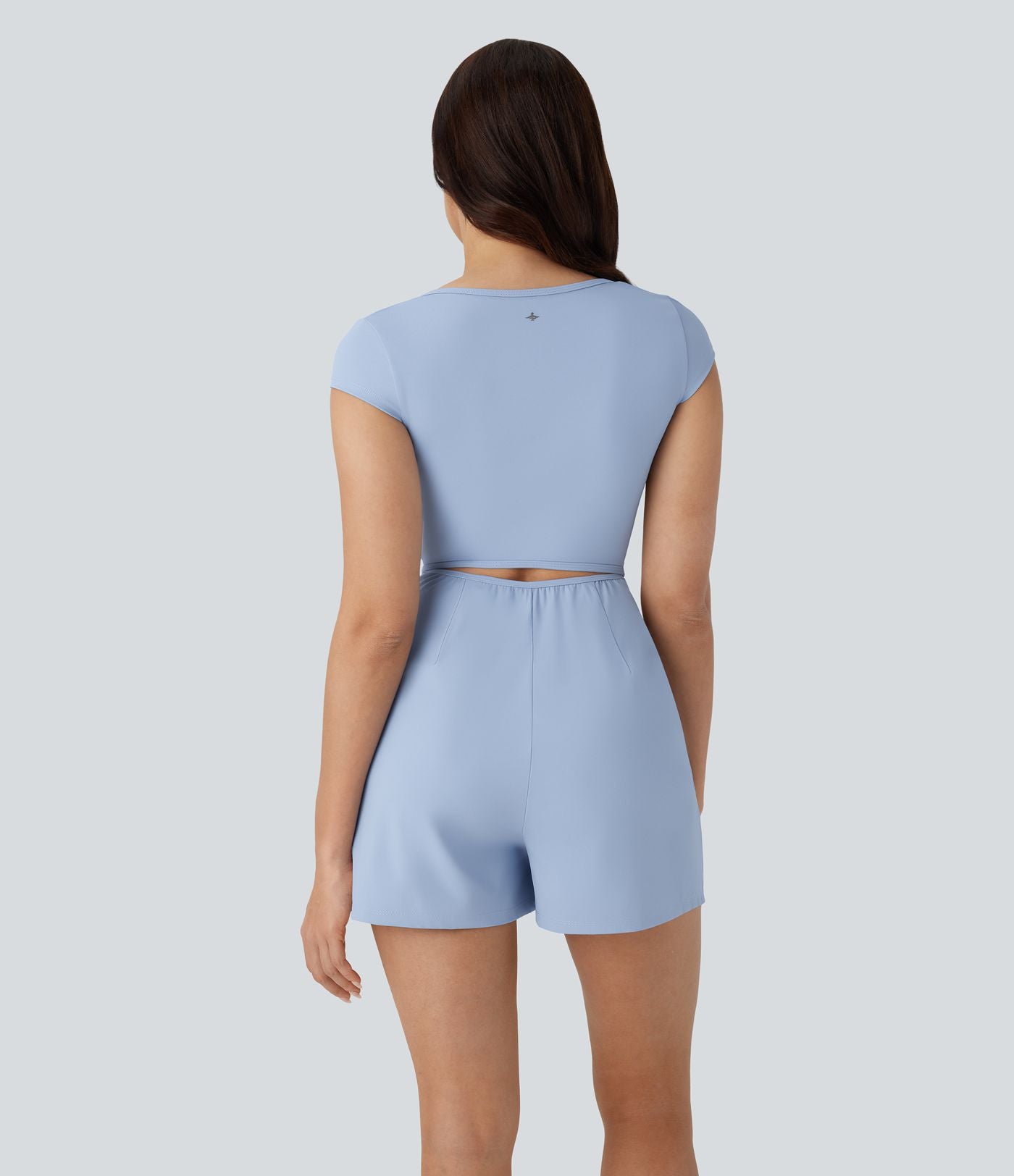 Combinaison de yoga Softlyzero™ Airy avec col U, manches courtes et poches latérales - Édition Easy Peasy